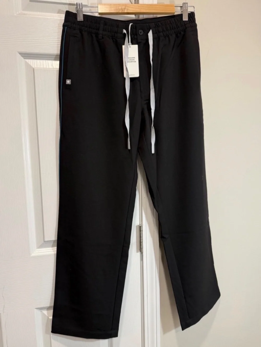 NWT Figs classic contrast Cambridge pant M - B71